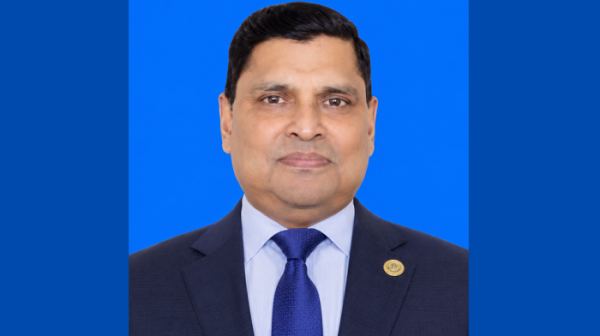 নৌবাহিনীর প্রধান হিসেবে নিয়োগ পেলেন মিসবাহ উল আজীম