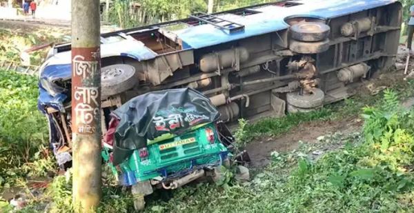 সুনামগঞ্জে বাস-সিএনজি সংঘর্ষে নিহত বেড়ে ৫, একই পরিবারের তিনজন