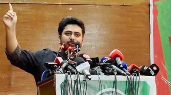 শেখ হাসিনা দেশে ফিরলে ফাঁসির মঞ্চে নেওয়ার হুঁশিয়ারি নাহিদের