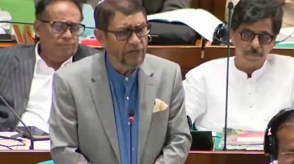 ডেঙ্গু থেকে সুরক্ষায় লম্বা লুঙ্গি ও পায়জামা পরার পরামর্শ স্বাস্থ্যমন্ত্রীর