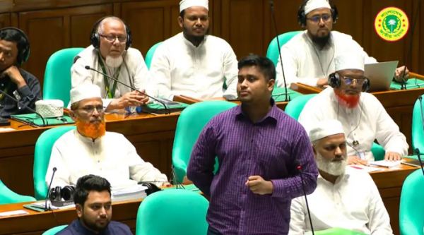কটাক্ষের জবাবে সংসদে হাসনাত আব্দুল্লাহর পদত্যাগের চ্যালেঞ্জ
