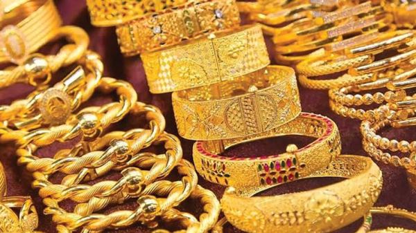 সোনার দাম বিশ্ববাজারে আরও কমলো