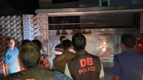 সাকিব আল হাসানের মাগুরার বাড়িতে হামলা