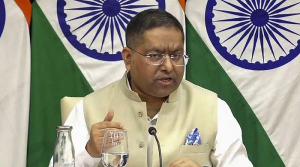 শেখ হাসিনাকে ফেরত পাঠানোর অনুরোধ খতিয়ে দেখা হচ্ছে: জয়সওয়াল