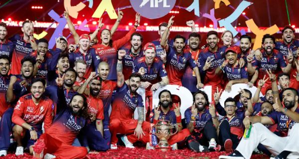 কোহলির দ্রুততম ফিফটিতে বেঙ্গালুরুর টানা শিরোপা জয়
