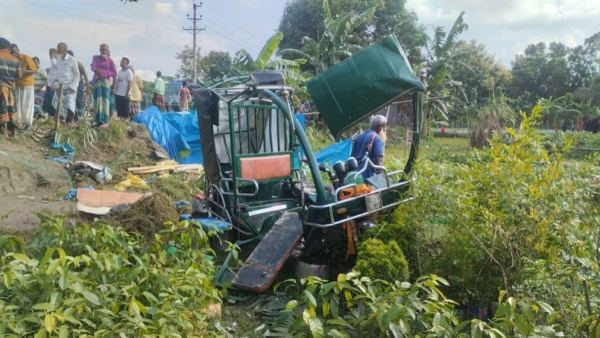 পাকুন্দিয়ায় ট্রাকের চাপায় অটোরিকশায় থাকা স্বামী-স্ত্রী নিহত