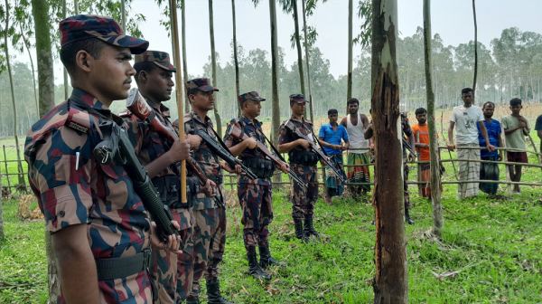 কুষ্টিয়া সীমান্তে ১২ জনকে পুশ ইনের চেষ্টা, প্রতিহত করল বিজিবি ও সীমান্তবাসী