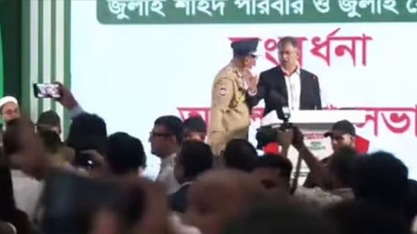 জুলাই শহীদদের ডকুমেন্টারি ঘিরে রাষ্ট্রপতির সামনেই হট্টগোল
