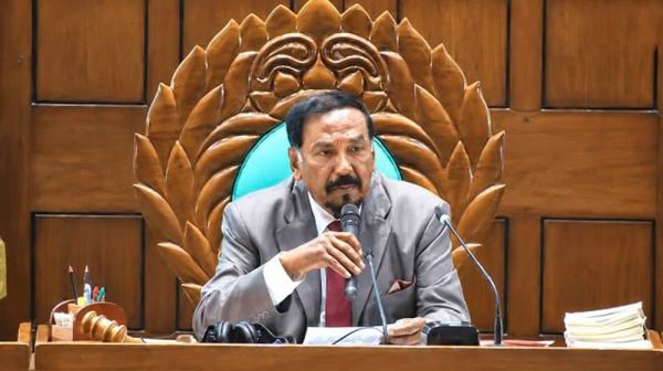 পদত্যাগ করেছেন রাষ্ট্রপতি সাহাবুদ্দিন, ভারপ্রাপ্ত রাষ্ট্রপতি হাফিজ উদ্দিন আহমদ