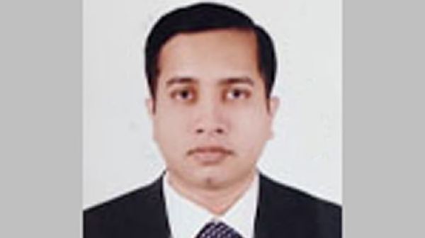 পদত্যাগ করলেন সহকারী অ্যাটর্নি জেনারেল আশিক রুবাইয়াৎ