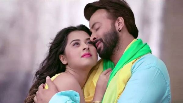 কন্যাসন্তানের বাবা-মা হলেন শাকিব-বুবলী, নাম শার্লিন খান