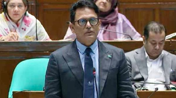 শিক্ষার্থীদের নিয়ে মন্তব্যের জন্য সংসদে শিক্ষামন্ত্রীর দুঃখ প্রকাশ