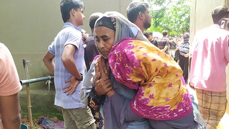 টাঙ্গাইলে পিকআপ উল্টে প্রাণ গেল ৩ জ‌নের