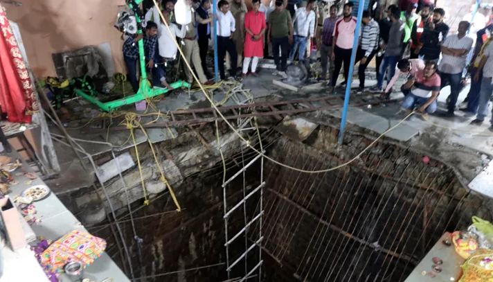 ভারতে মন্দিরের কুয়ার ছাদ ধসে নিহত ৩৫
