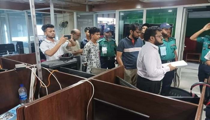 চট্টগ্রামে চার আইপি টিভির অফিস সিলগালা