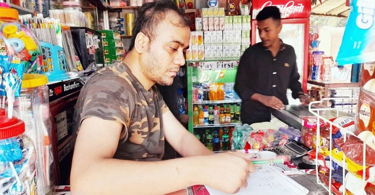 একসঙ্গে ২ চাকরিই করবেন সেই শরীফ!