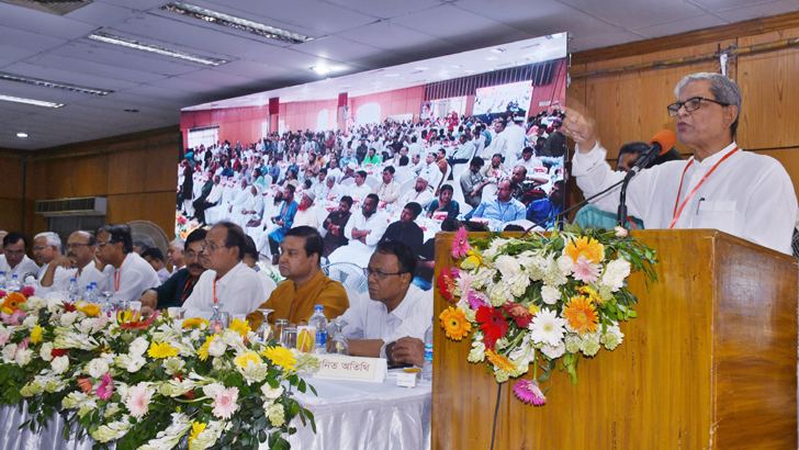 আসুন, সবাই মিলে আন্দোলনে ঝাঁপিয়ে পড়ি : ফখরুল