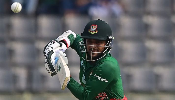 ৭০০০ রানের মাইলফলকে সাকিব