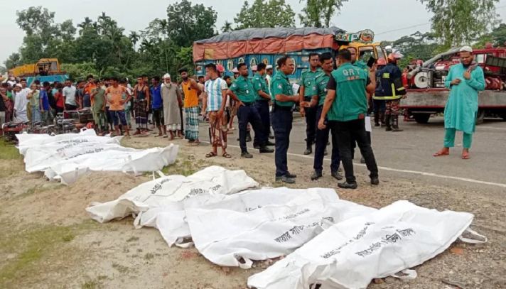 সিলেটে ট্রাক-পিকআপ সংঘর্ষে নিহত ১৪