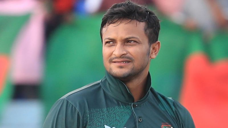 টি-টোয়েন্টিতেও শীর্ষস্থান হারানোর শঙ্কায় সাকিব