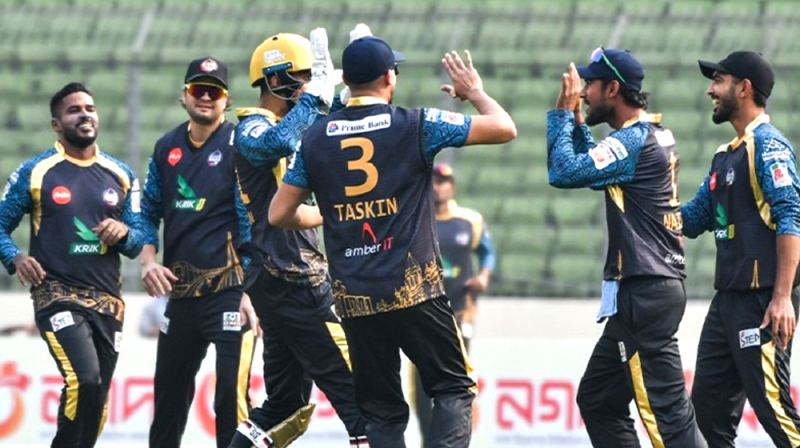 কুমিল্লাকে হারিয়ে দুর্দান্ত শুরু ঢাকার