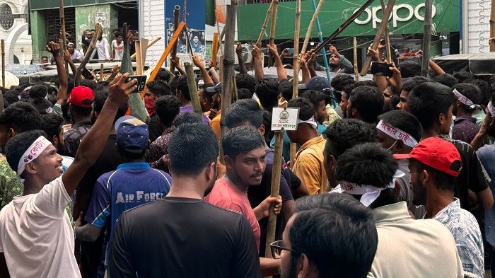 কিশোরগঞ্জে কোটা আন্দোলনকারীদের সঙ্গে ছাত্রলীগের সংঘর্ষ
