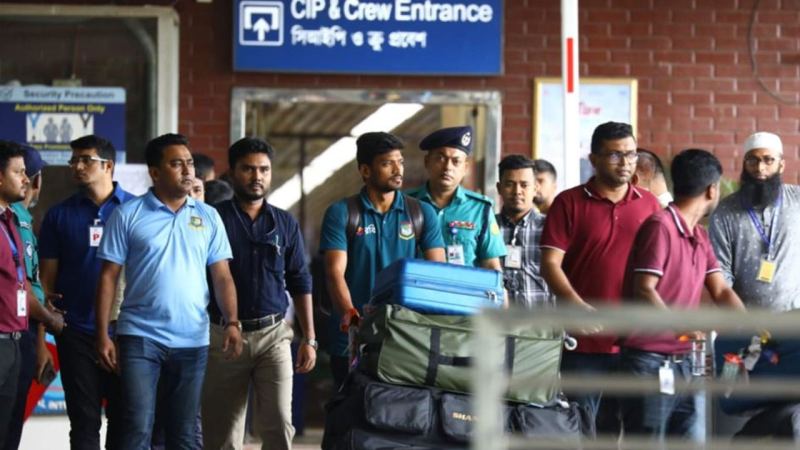 বিশ্বকাপ মিশন শেষে দেশে ফিরেছে বাংলাদেশ দল
