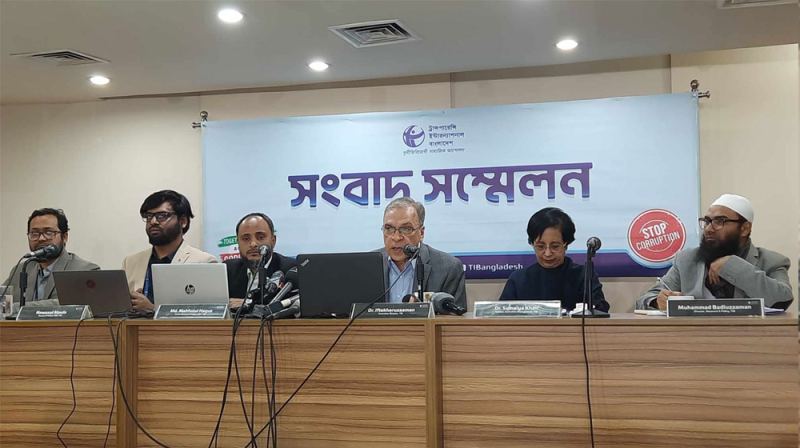 ৭ জানুয়ারির নির্বাচনে ২৪১ আসনে প্রতিদ্বন্দ্বিতা হয়নি : টিআইবি