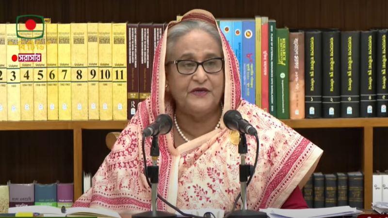 ফাঁস হওয়া প্রশ্নে যারা চাকরিতে, তাদেরও ধরা উচিত : প্রধানমন্ত্রী