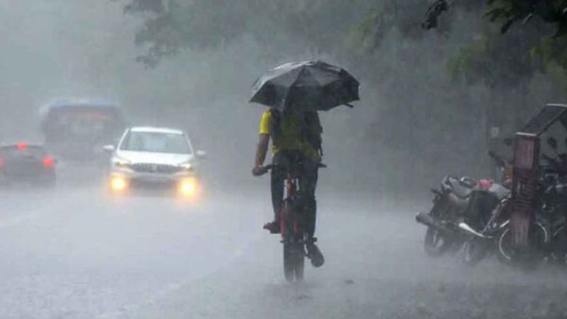 ঢাকাসহ পাঁচ বিভাগে ভারী বৃষ্টির আভাস