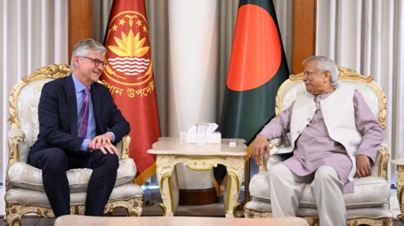 বাংলাদেশ থেকে আরও নারী শান্তিরক্ষী নিয়োগে জাতিসংঘের প্রতি প্রধান উপদেষ্টার আহ্বান