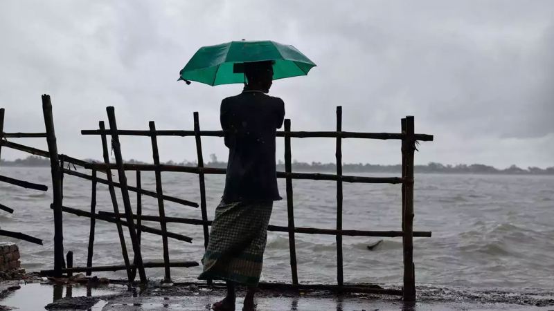 ঢাকাসহ ১৪ অঞ্চলে ঝড়ের আভাস