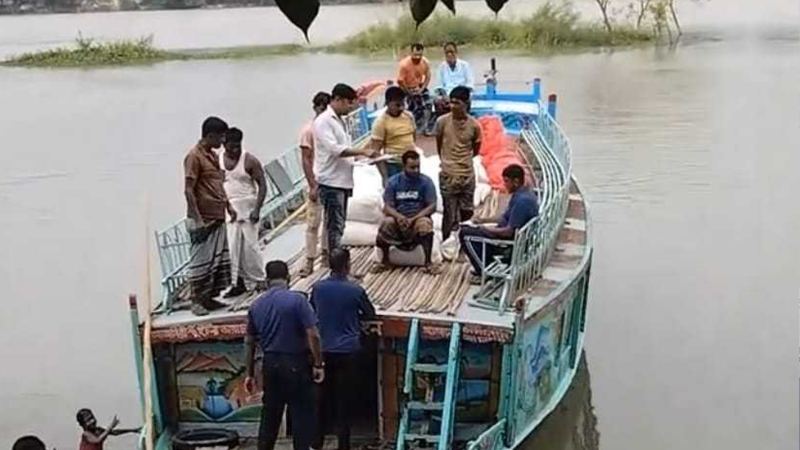 ইটনায় ৭২ বস্তা সরকারি চাল জব্দ, আটক ৩