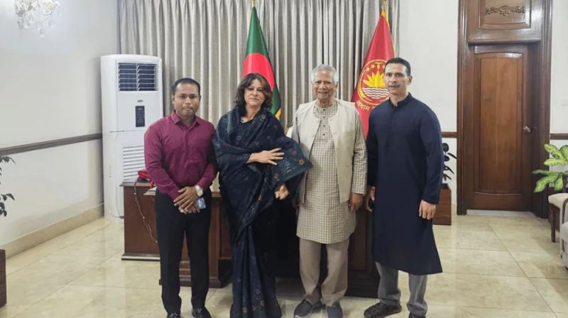 ড. ইউনূসের সঙ্গে সোহেল তাজ ও শারমিন আহমদের সাক্ষাৎ