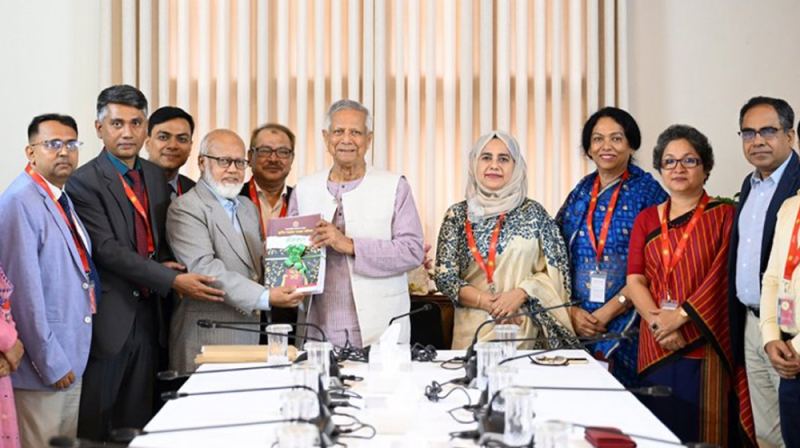 চূড়ান্ত প্রতিবেদন জমা দিলো স্থানীয় সরকার সংস্কার কমিশন