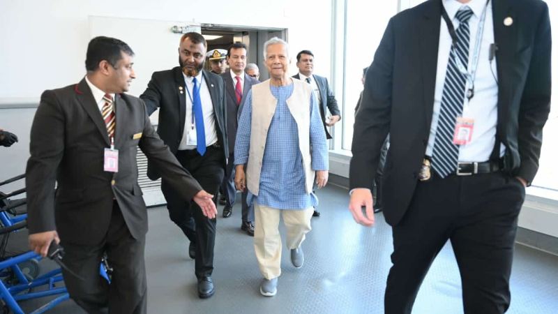 নিউ ইয়র্ক পৌঁছেছেন প্রধান উপদেষ্টাসহ শীর্ষ রাজনৈতিক নেতারা