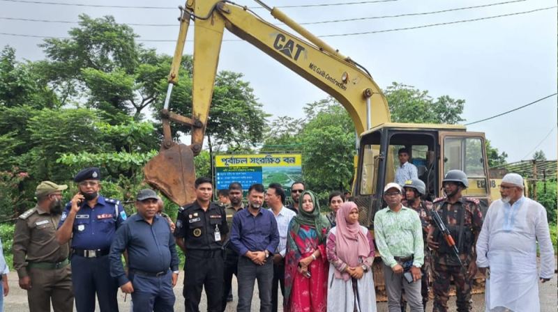 দখলমুক্ত হলো পূর্বাচলের ১৪৪ একর বনভূমি, ১৫৫টি ঘর উচ্ছেদ