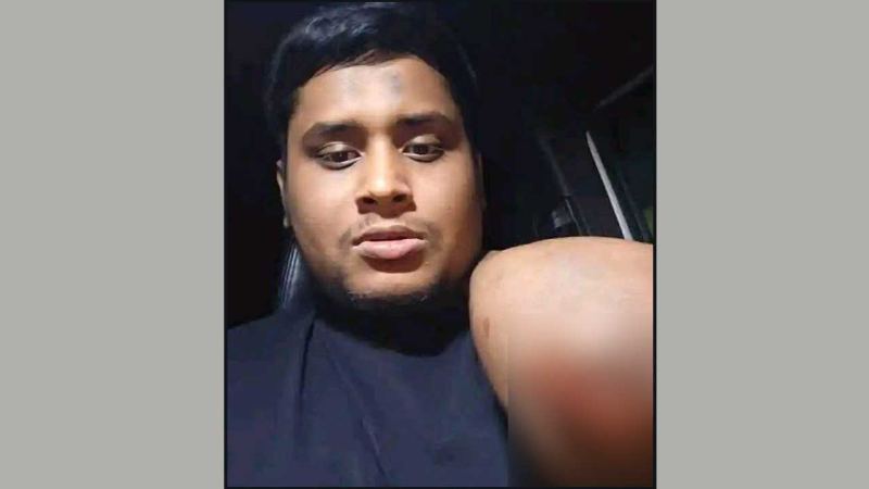 হাসনাত আব্দুল্লাহর গাড়িতে হামলা