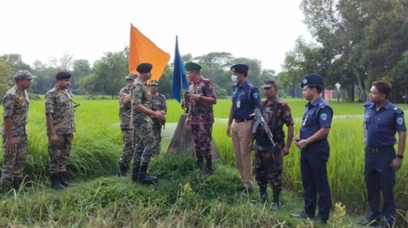 পতাকা বৈঠক শেষে দেশে ফিরলেন ভারতে আটক ২ পুলিশ সদস্য