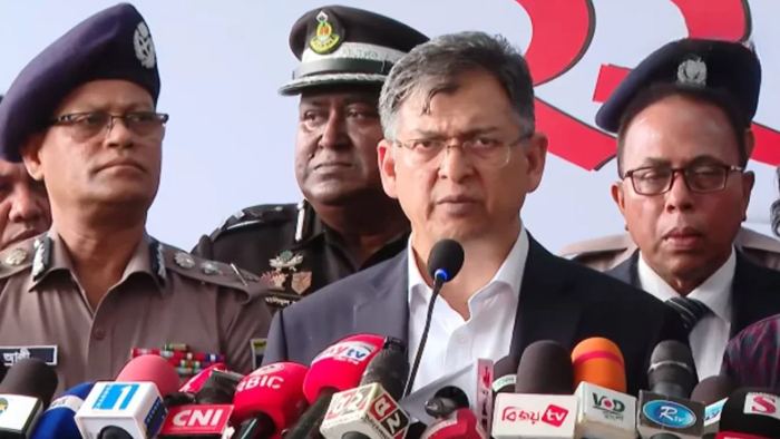 র‍্যাবকে শক্তিশালী করতে হচ্ছে নতুন আইন : স্বরাষ্ট্রমন্ত্রী