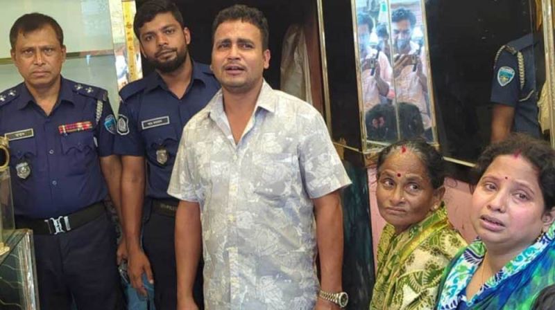 লক্ষ্মীপুরে সোনার দোকানে চুরি, নৈশপ্রহরীর মরদেহ উদ্ধার