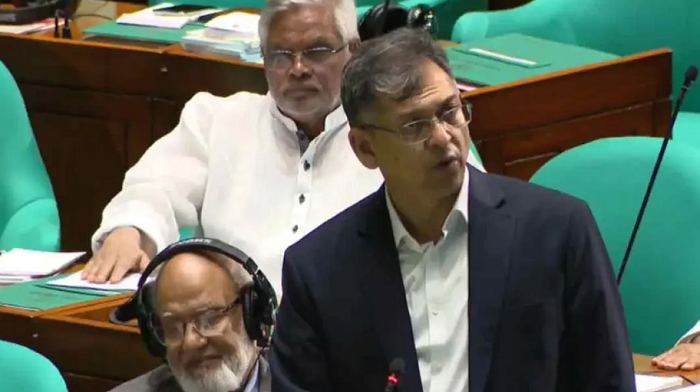 কোনো ছাড় নয়, মাদক নির্মূলে বড় পদক্ষেপের বার্তা স্বরাষ্ট্রমন্ত্রীর