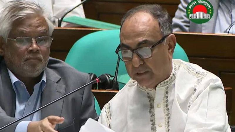 মির্জা আব্বাসের কান্নাভেজা বক্তব্যে থমকে গেল সংসদ