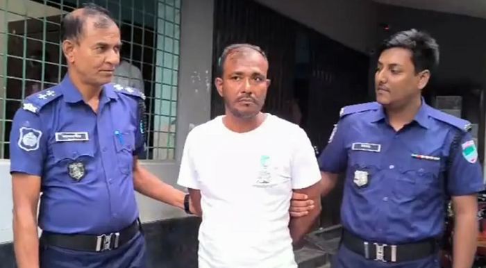 ভূমি অফিসে সাংবাদিক পরিচয়ে চাঁদা দাবি, যুবকের কারাদণ্ড