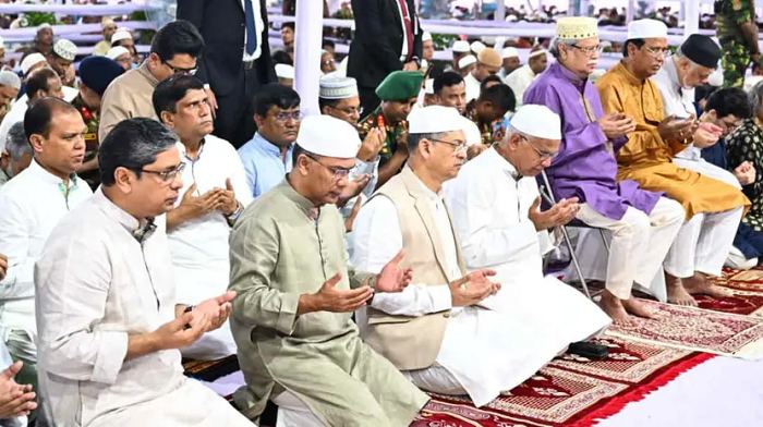 জাতীয় ঈদগাহে প্রধান জামাতে নামাজ আদায় করলেন রাষ্ট্রপতি ও প্রধানমন্ত্রী