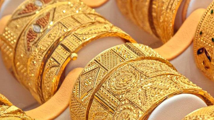 সোনার দাম আরও কমলো