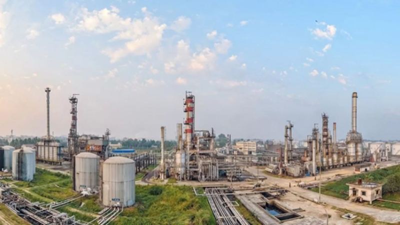 দেশের একমাত্র তেল শোধনাগার ইস্টার্ন রিফাইনারি পিএলসি লিমিটেড বন্ধ ঘোষণা