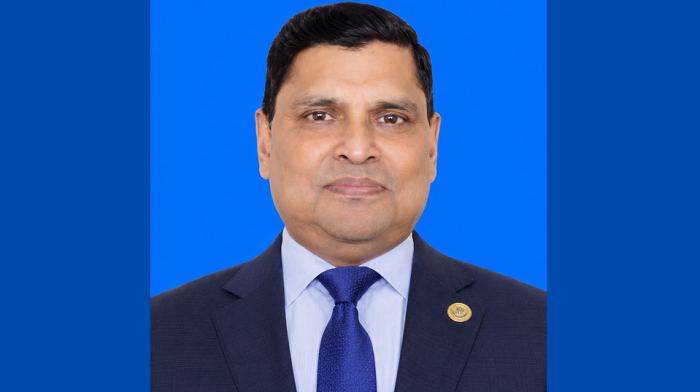 নৌবাহিনীর প্রধান হিসেবে নিয়োগ পেলেন মিসবাহ উল আজীম