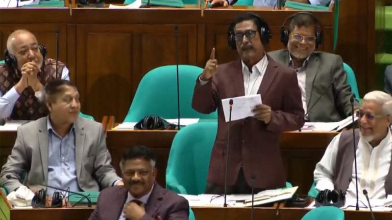 জামায়াতকে নিয়ে মুক্তিযোদ্ধা ফজলুর রহমানের বক্তব্যে সংসদে উত্তেজনা