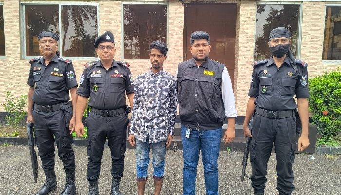 ভৈরবে ৭ মাসের শিশুকে হত্যার ঘটনায় বাবা গ্রেপ্তার